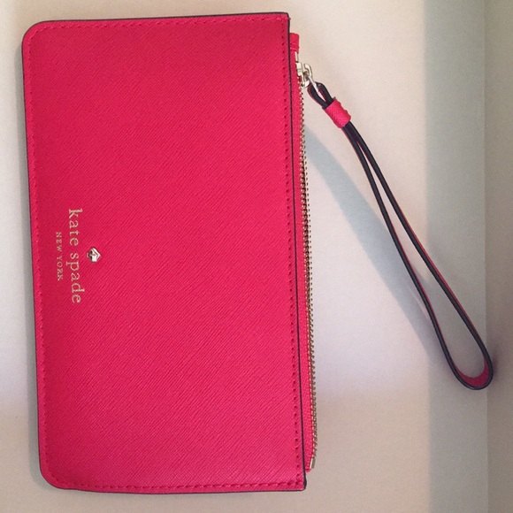 kate spade Handbags - Kate Spade Cedar Street Karolina Wristlet